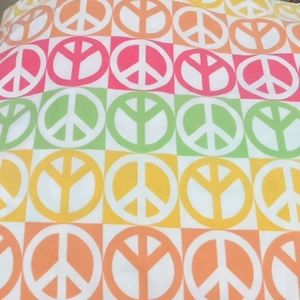 Tommy Hilfiger twin sheet set multicolored peace sign design